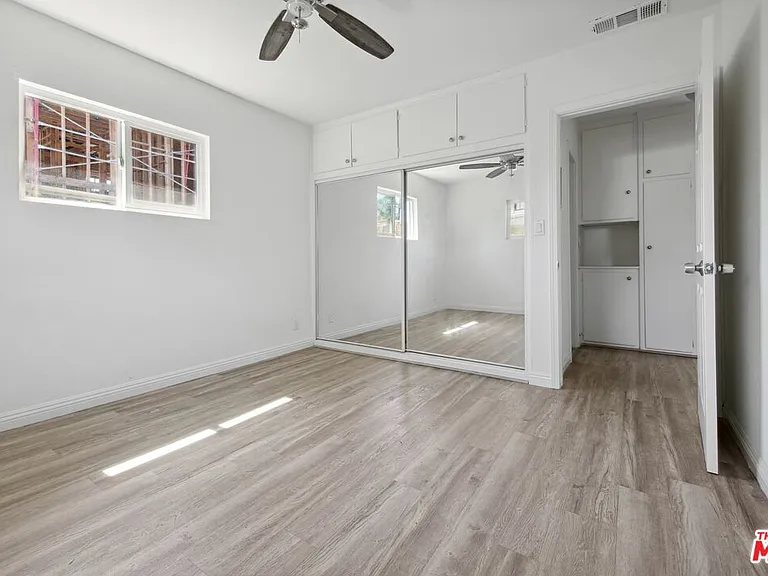6612 De Longpre Ave #5 — Photo 12