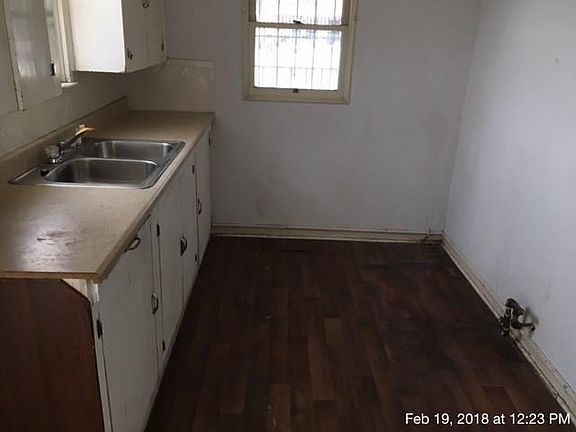 2nd image of 172 Anita Cir