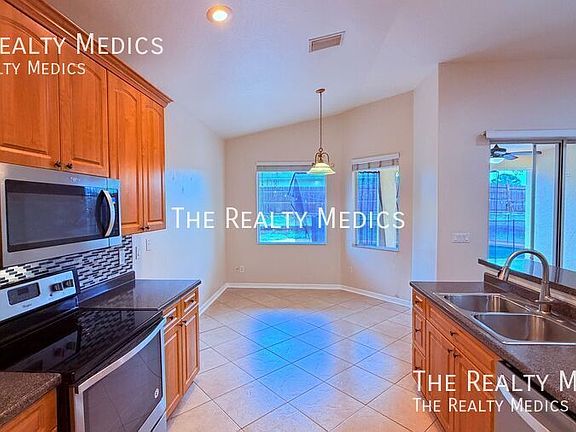 5th image of 795 Alcazar Ave