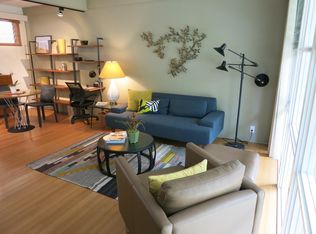 717 9th St APT C, Santa Monica, CA 90402