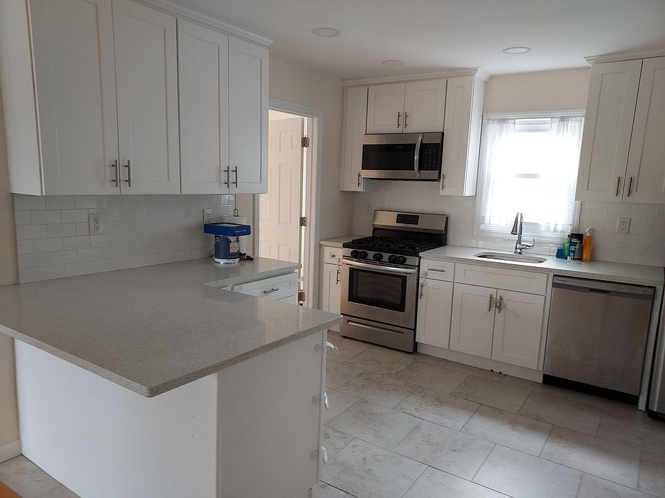 1st image of 4 S Kensington Ave #1