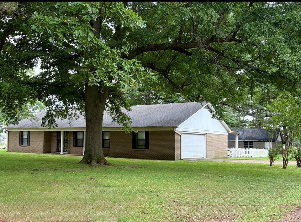 1st image of 115 Randall Rd