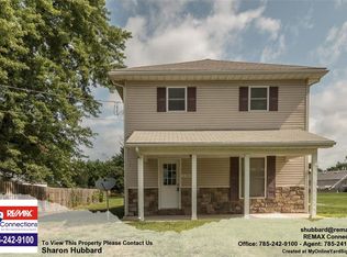 136 W Central Ave, Richmond, KS 66080