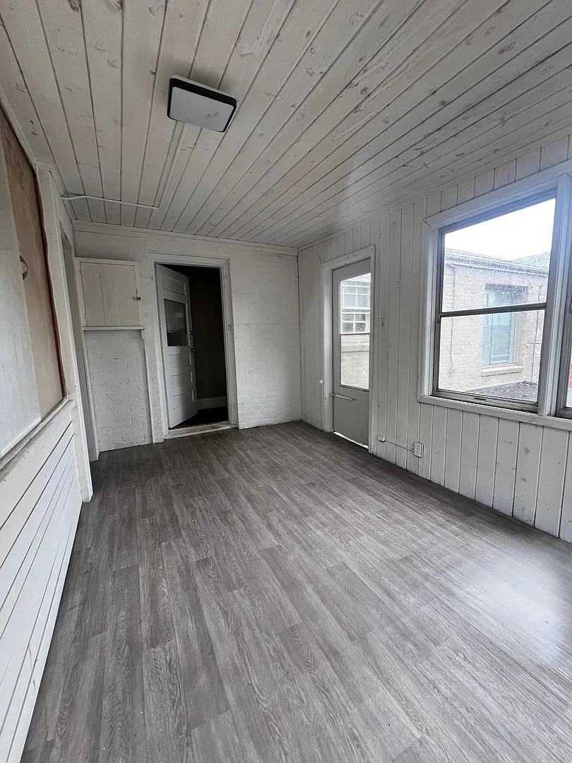 Coming Soon to Midtown - 3 Bedroom 3 Bath Townhome! — Photo 2