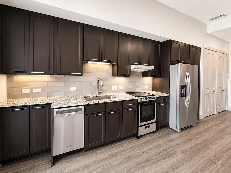 9787 Katy Fwy #1605 — Photo 5