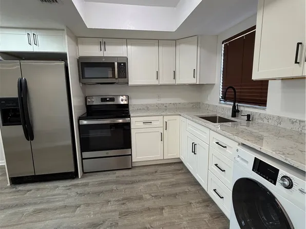 606 SE 6th St APT C, Cape Coral, FL 33990