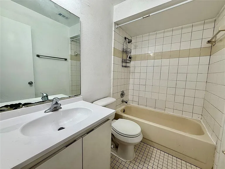 6521 Garden Spring Ct — Photo 12