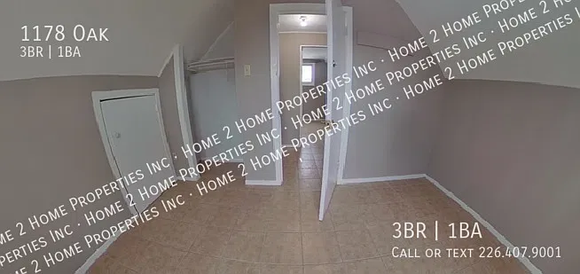 Cozy 3 Bedroom House Perfect for a small family or a working professional couple — Photo 2