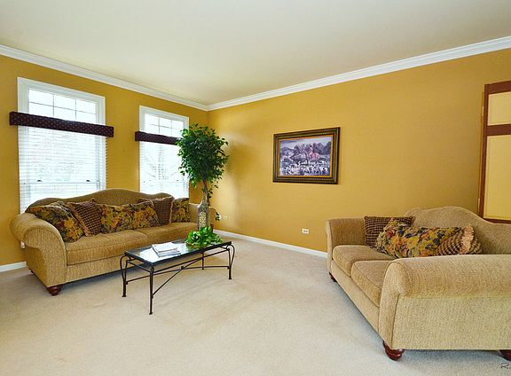 3rd image of 1468 Greenlake Dr