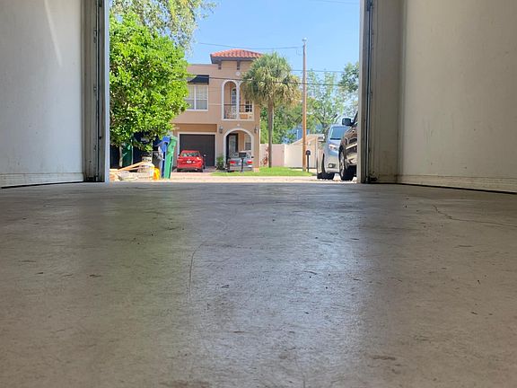 5th image of 4204 W Gray St #4