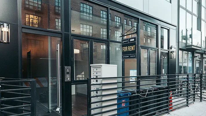 Rented by Nooklyn NYC LLC | media 44