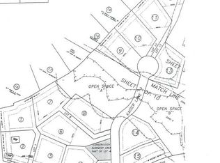 8 Kaiser Ln, Madison, CT 06443