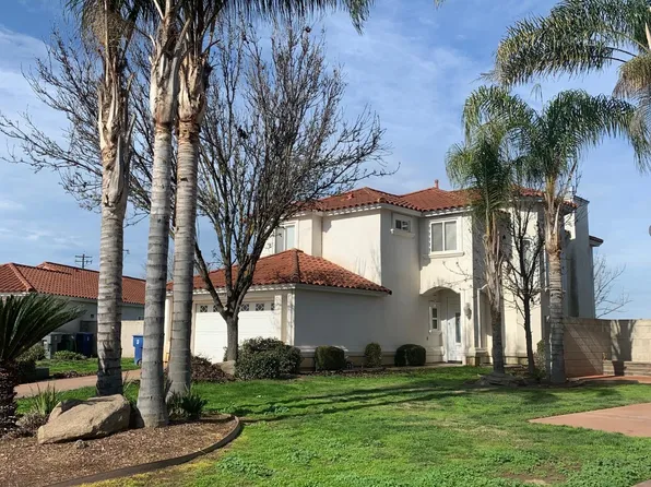 3305 Camino Ct, Madera, CA 93637