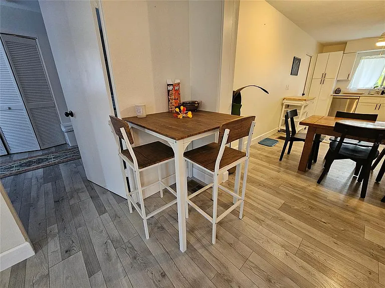 6442 Colonial Dr — Photo 5