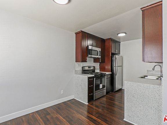 3rd image of 639 N Alexandria Ave APT 7