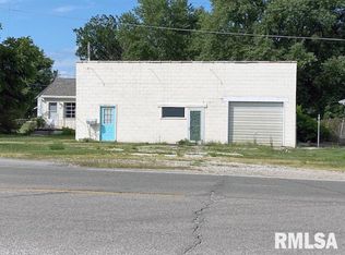 985 W Locust St, Canton, IL 61520