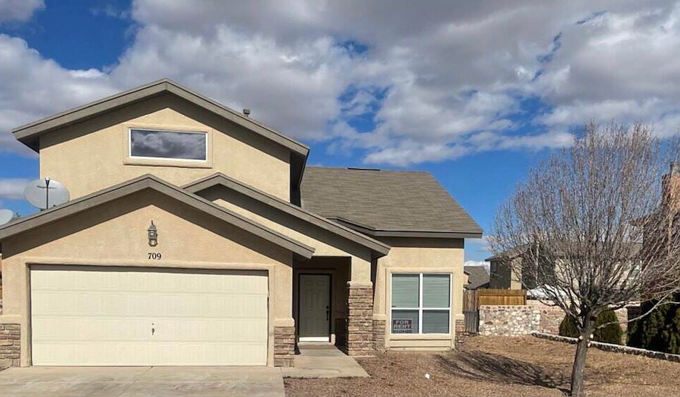 1st image of 709 Portillo Dr