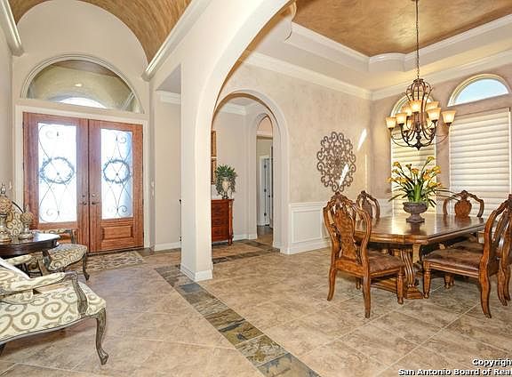 2nd image of 530 Reenie Way