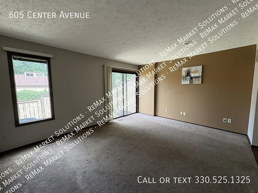 Townhouse for Rent in Cuyahoga Falls! — Photo 3