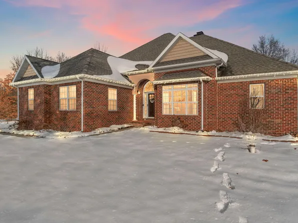 6776 E Fox Xing, Knox, IN 46534