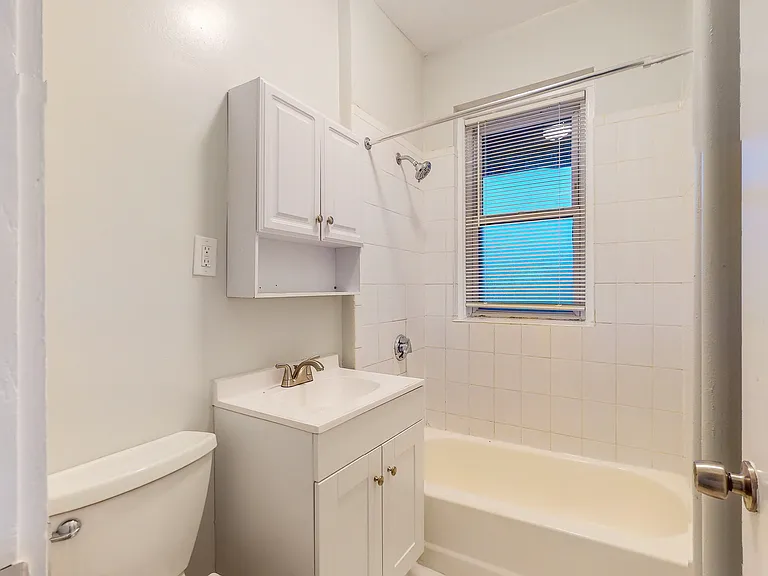12 American Legion Hwy #10 — Photo 18