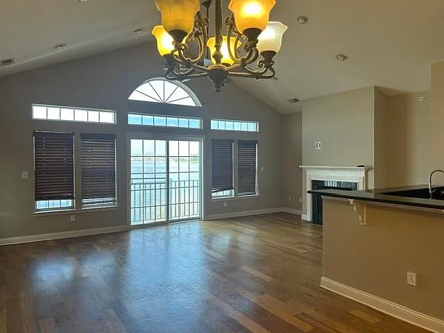 39 Lee Ct — Photo 3