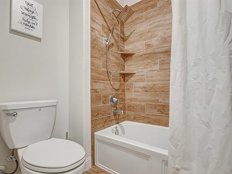2318 Madera Landing Ln — Photo 14