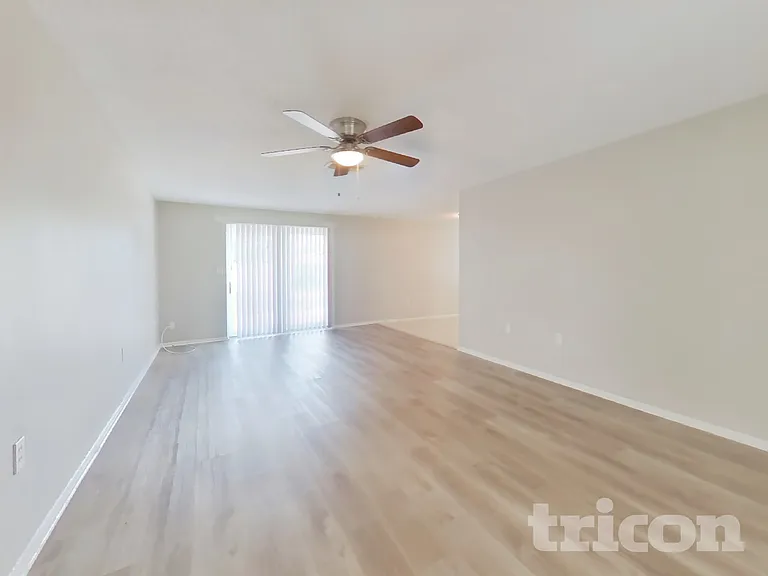 3926 Cochise Ter — Photo 2