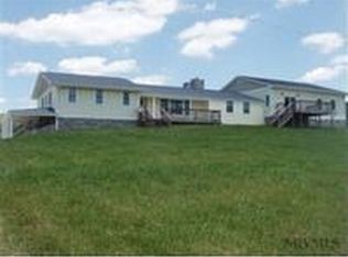 1421 Duncans Chapel Rd NW, Willis, VA 24380