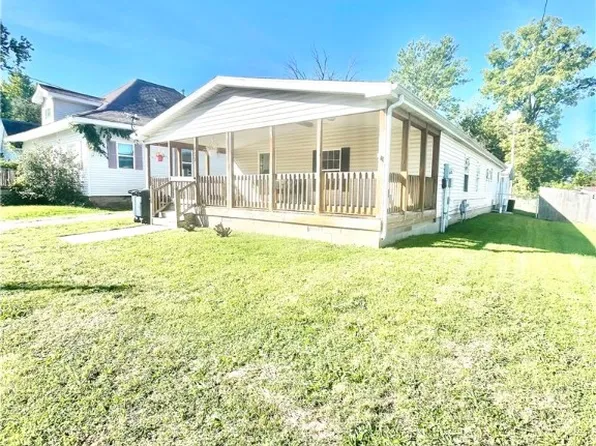 709 W End Ave, Paris, IL 61944