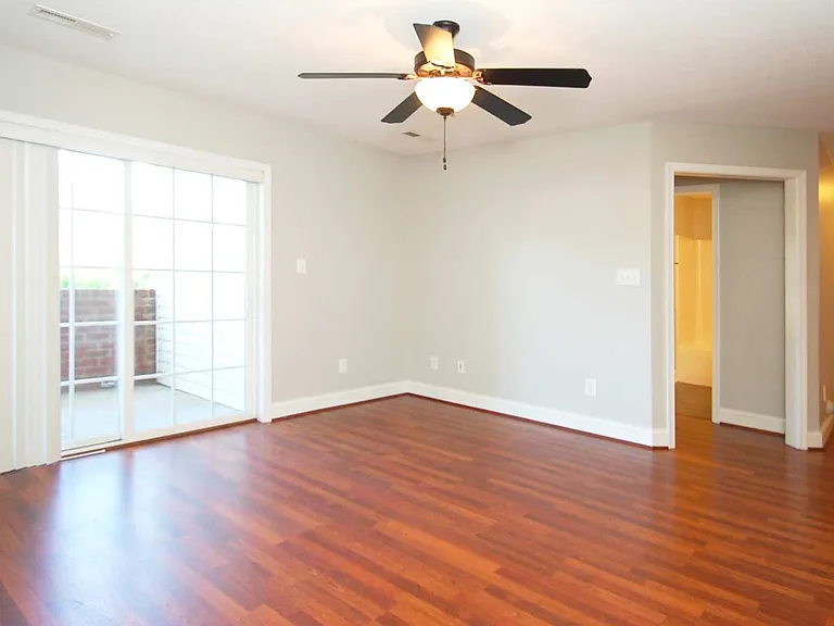 100 Capstone Dr #3 — Photo 18