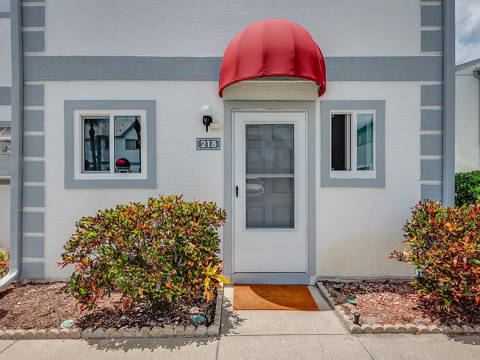 218 Seaport Blvd #218
