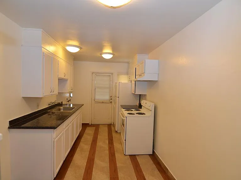 3758 N Abby St #3758 — Photo 2