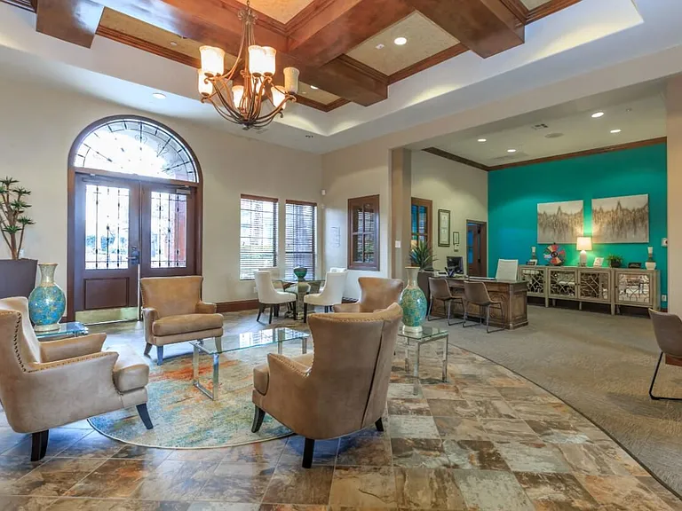 Montecito Pointe Apartments — Photo 13
