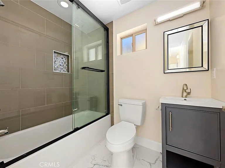 67 S Craig Ave #2 — Photo 21