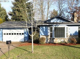 577 70th St, Springfield, OR 97478