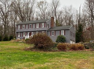76 Osborne Hill Rd, Sandy Hook, CT 06482