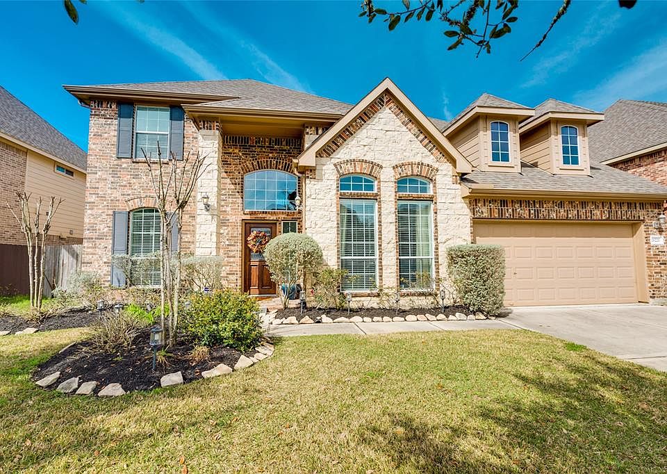 1st image of 26226 Grace Hills Ln