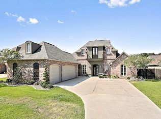 35280 Beverly Hills Dr, Prairieville, LA 70769