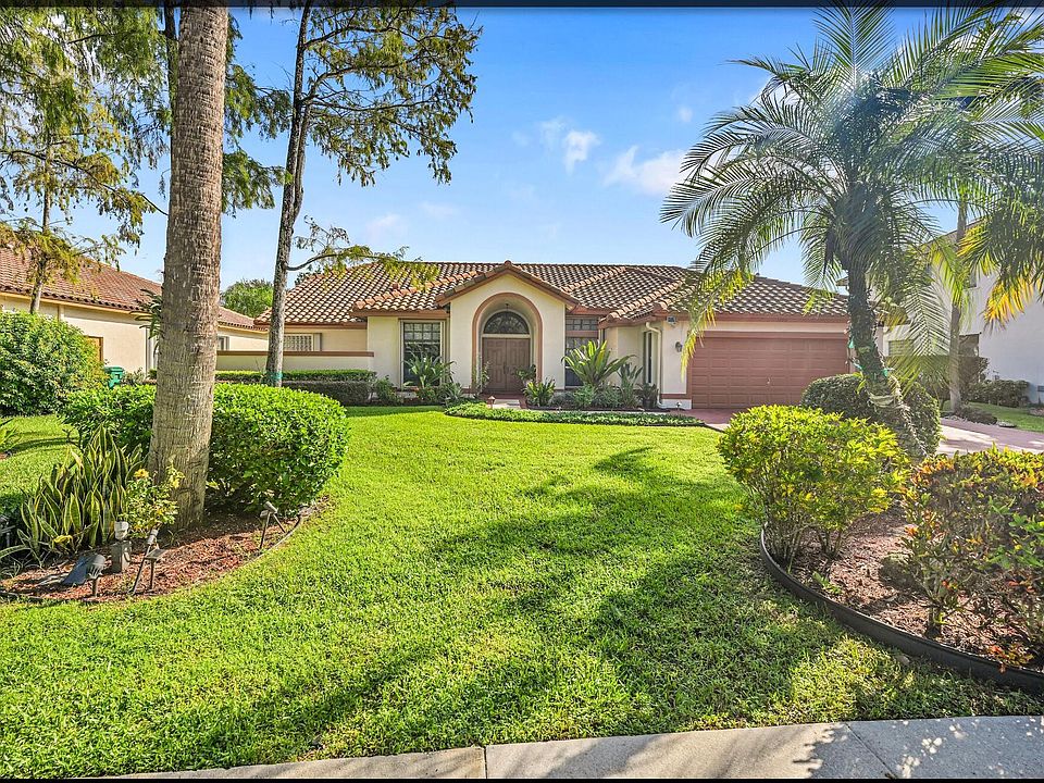 1st image of 5200 NW 67th Avenue
