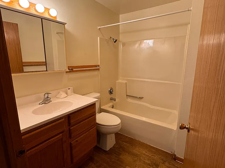 122 Maine St — Photo 11