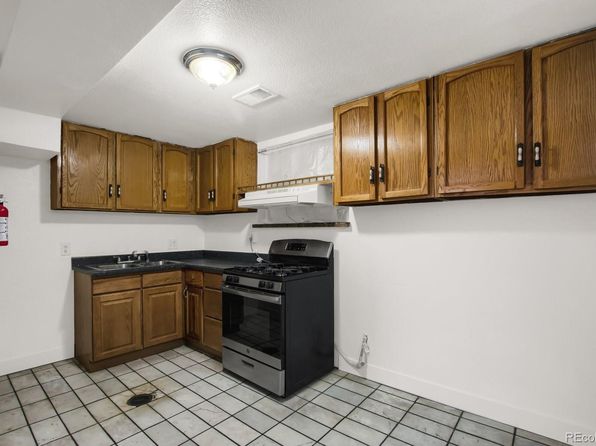 denver-colorado-129901901 picture