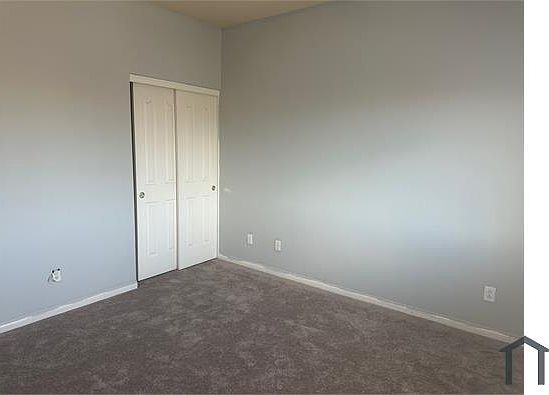 4th image of 5190 Clatsop St