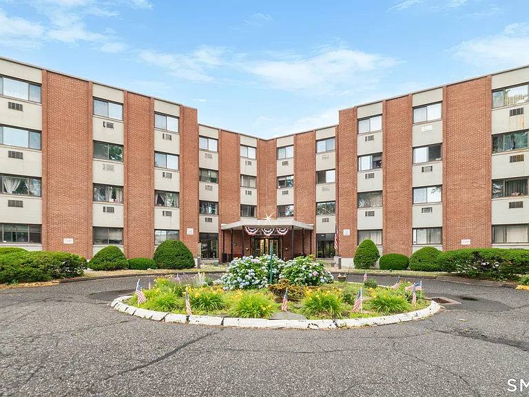 1700 Broadbridge Ave #B33 — Photo 18