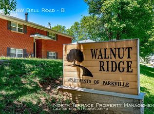 6112 NW Bell Rd APT B, Parkville, MO 64152