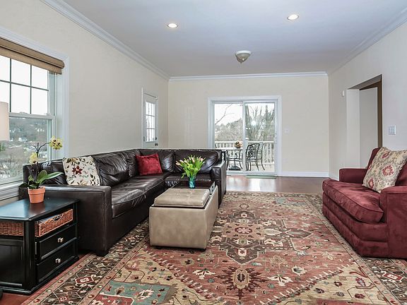 3rd image of 73 Florence Ave #73