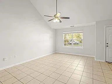 3 bed, 3.0 bath, 1363 sqft, $1,595 — Photo 3