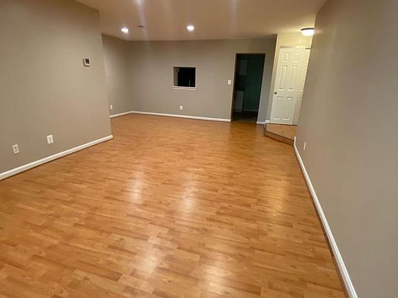 2nd image of 5914 Cove Landing Rd APT 102