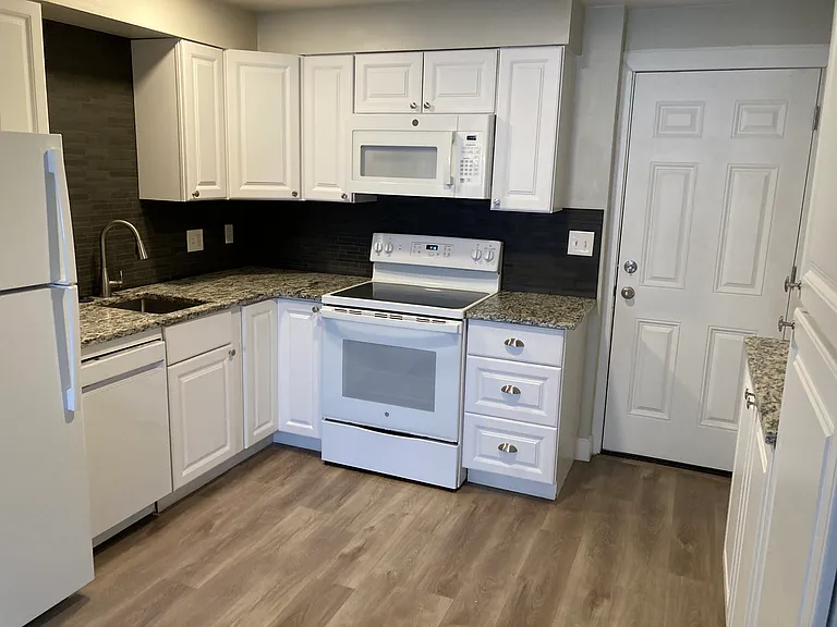4230 Forrest Hill Rd #1 — Photo 9