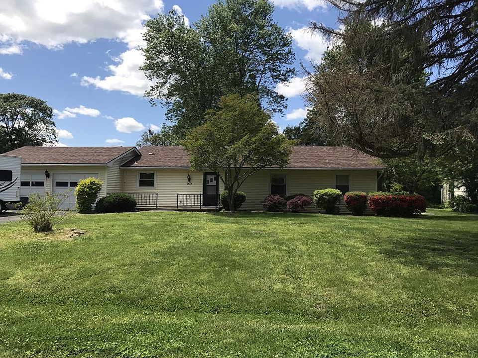 1st image of 209 Lindsey Ave